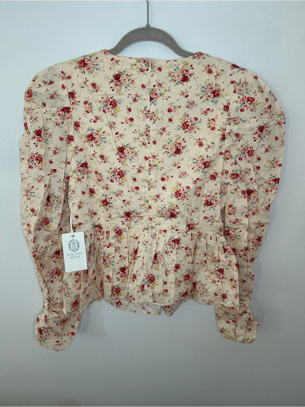 Hyacinth House NWT Floral Peplum Long-Sleeve Top in Cream size XS